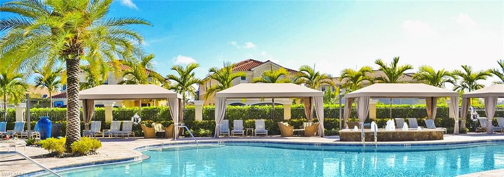 13764 Luna Dr, Naples, FL 34109-51