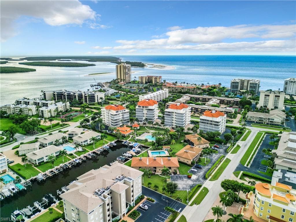 1131 Swallow Ave 3-202, Marco Island, FL 34145-3
