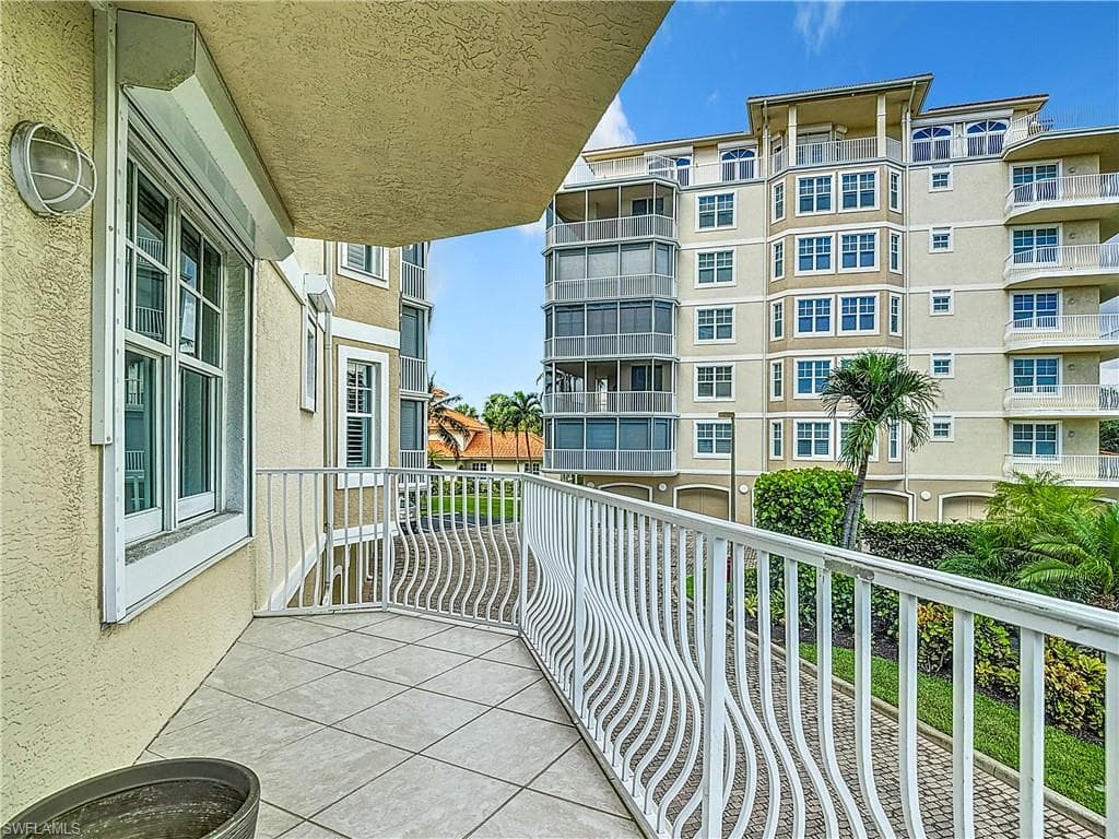 1131 Swallow Ave 3-202, Marco Island, FL 34145-43