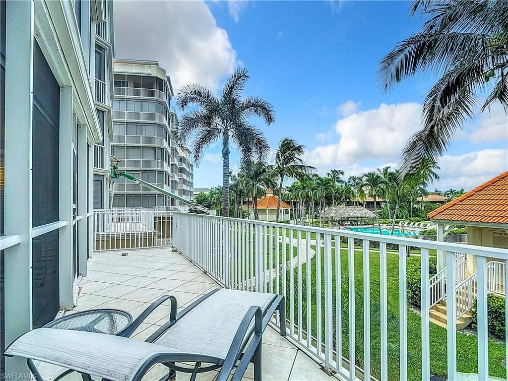 1131 Swallow Ave 3-202, Marco Island, FL 34145-44