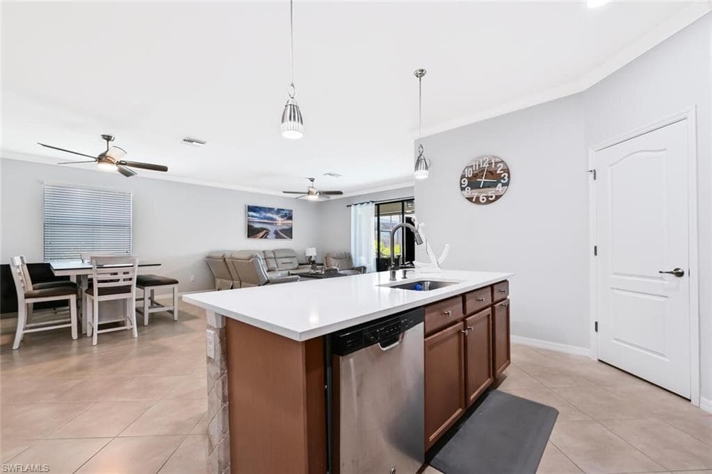 3742 Treasure Cove Cir, Naples, FL 34114-12