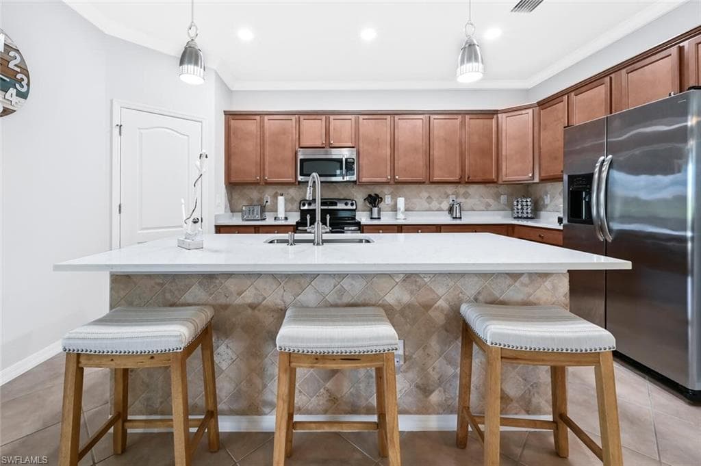 3742 Treasure Cove Cir, Naples, FL 34114-8