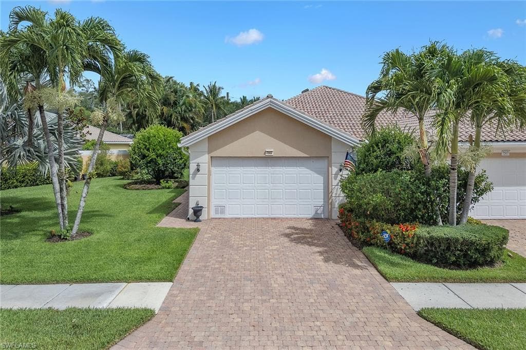 7503 Firenze Ln, Naples, FL 34114-35