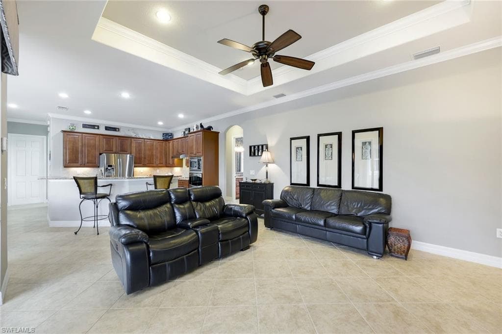 10026 Lions Bay Ct, Naples, FL 34120-9