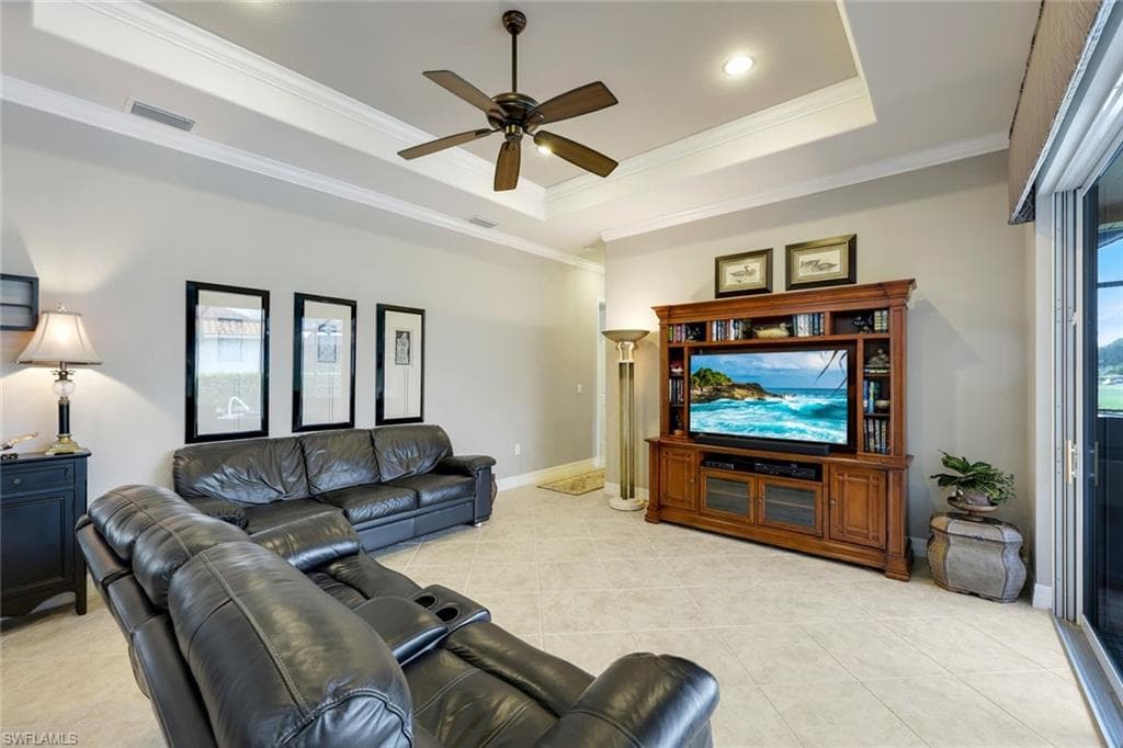 10026 Lions Bay Ct, Naples, FL 34120-11