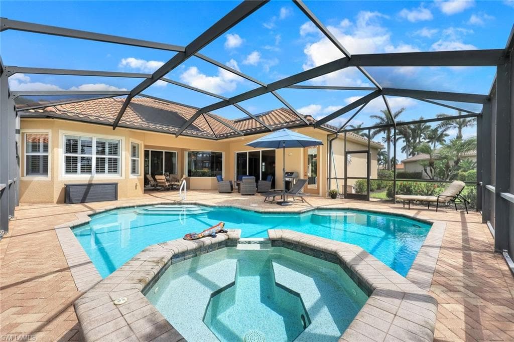 10026 Lions Bay Ct, Naples, FL 34120-33