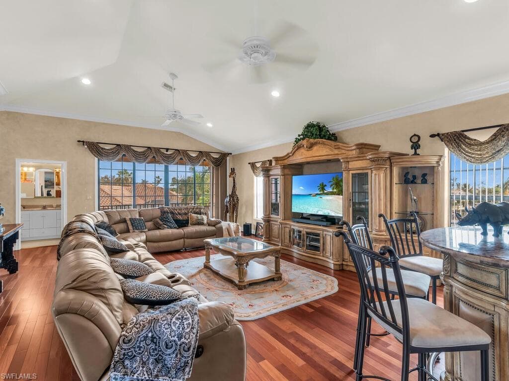 1601 Rainbow Ct, Marco Island, FL 34145-17