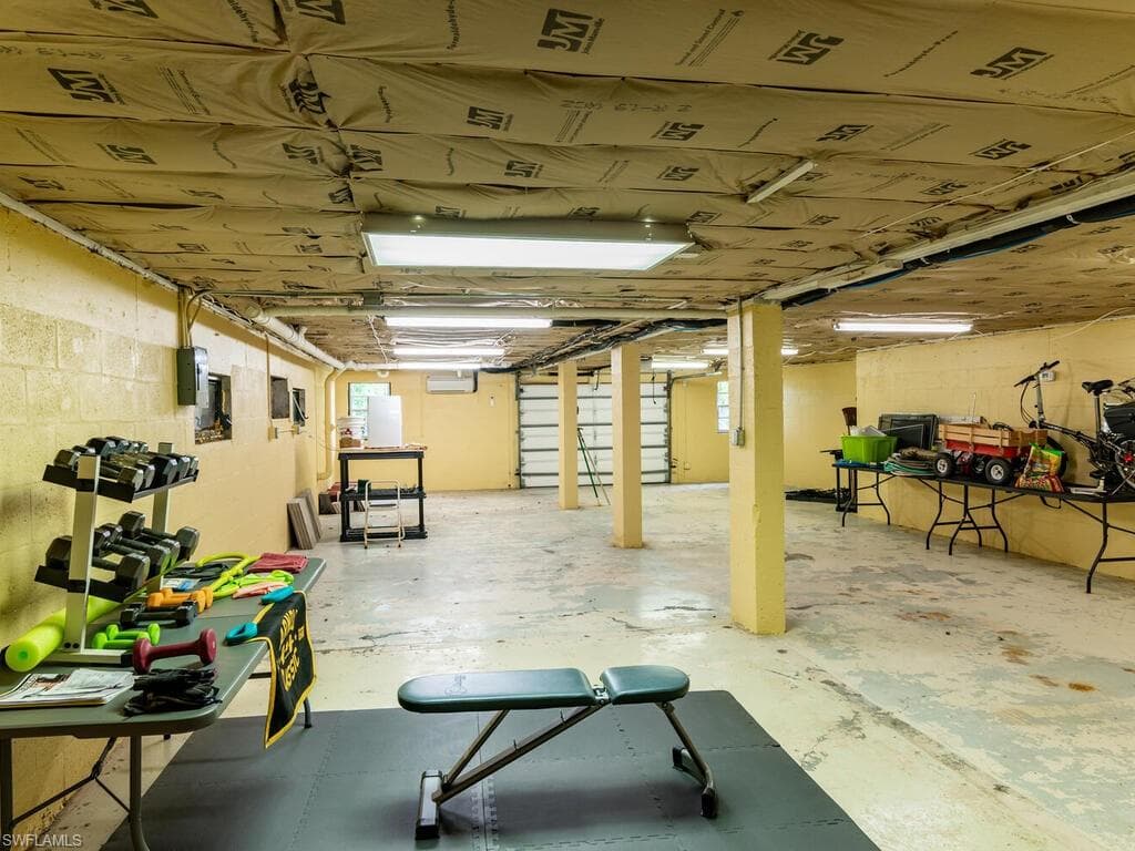 1601 Rainbow Ct, Marco Island, FL 34145-22