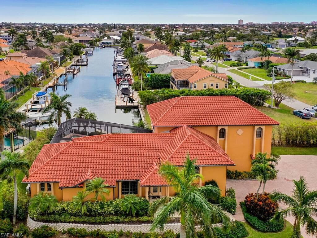 1601 Rainbow Ct, Marco Island, FL 34145-1