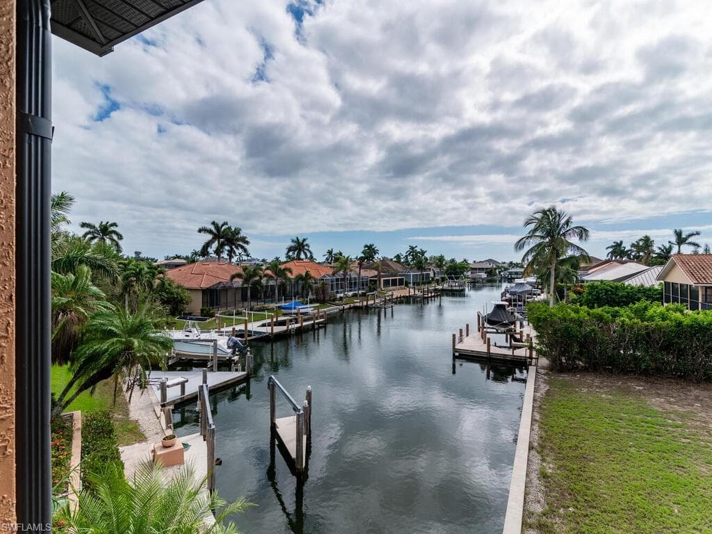 1601 Rainbow Ct, Marco Island, FL 34145-3