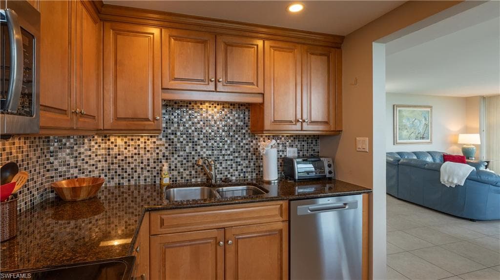 440 Seaview Ct 611, Marco Island, FL 34145-13