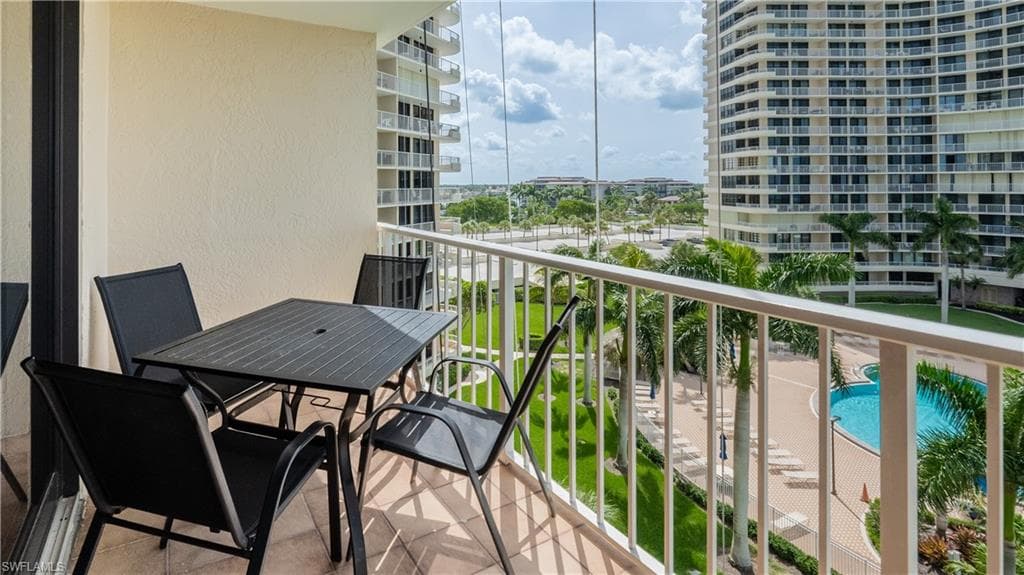 440 Seaview Ct 611, Marco Island, FL 34145-25