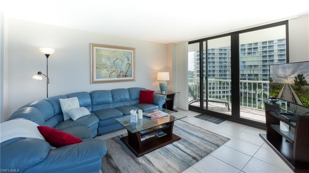 440 Seaview Ct 611, Marco Island, FL 34145-5