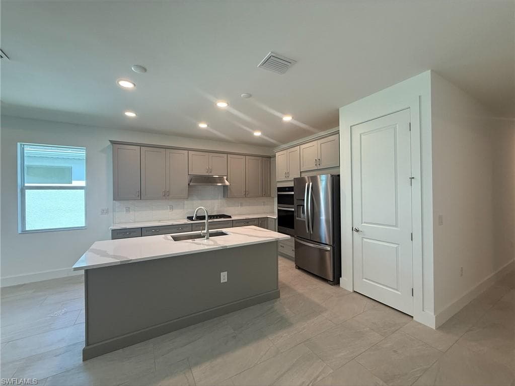 8897 Oceana Way, Naples, FL 34114-1