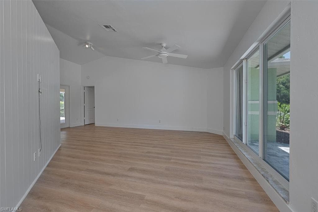 224 Channing Ct, Naples, FL 34110-5