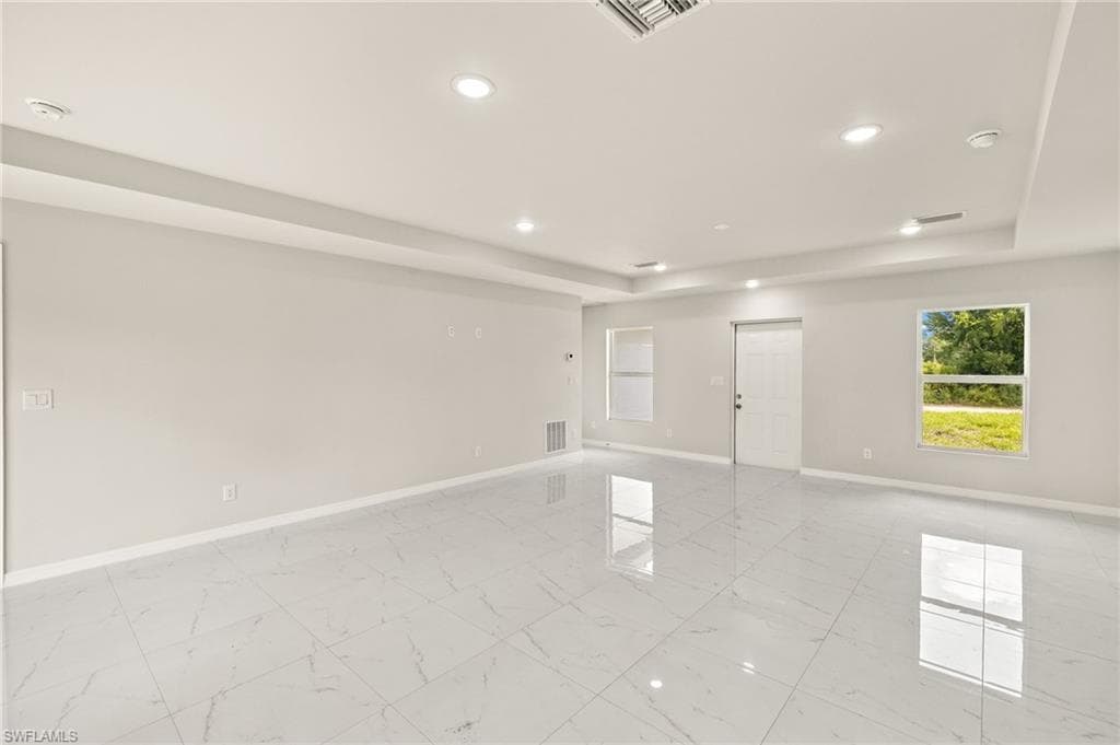 2804 64th St W, Lehigh Acres, FL 33971-3