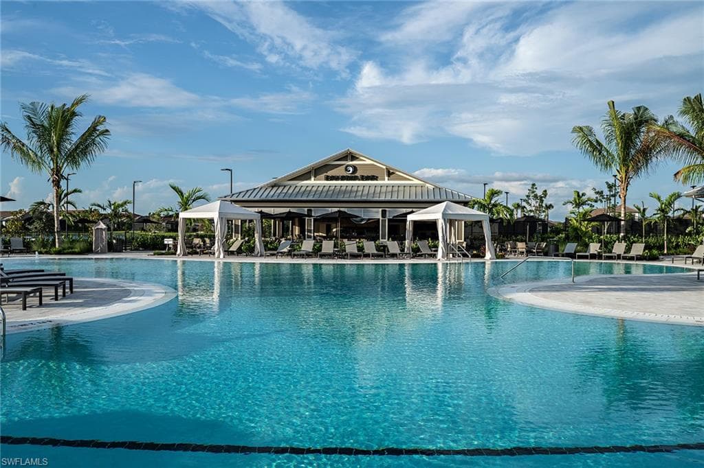 15323 Lucerna St 104, Naples, FL 34114-15