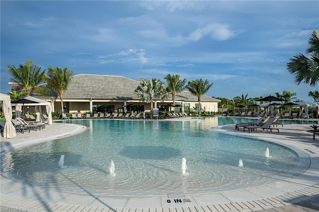 15323 Lucerna St 104, Naples, FL 34114-18