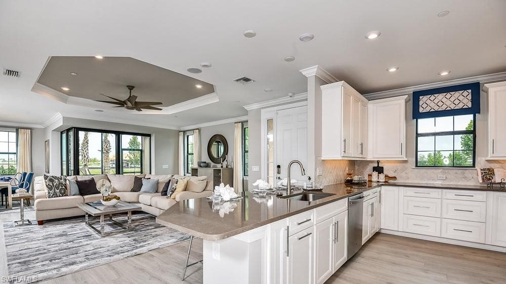 15323 Lucerna St 104, Naples, FL 34114-6