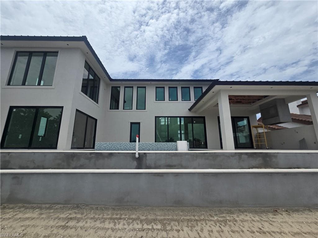 109 Seas Ct, Marco Island, FL 34145-9