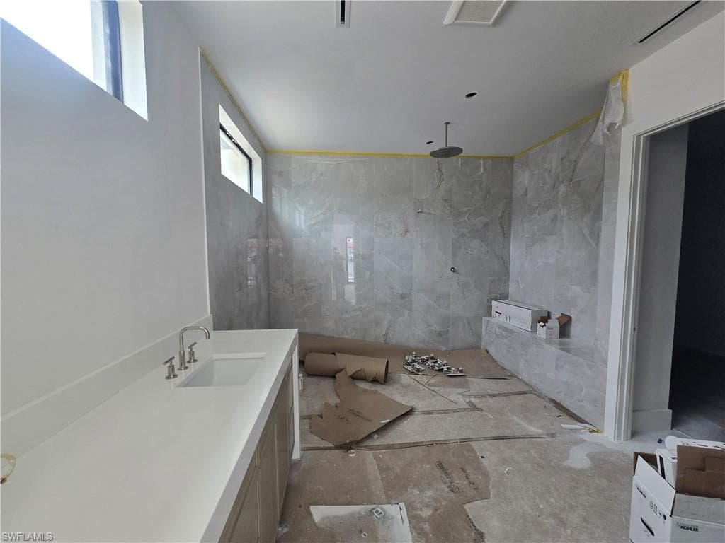 109 Seas Ct, Marco Island, FL 34145-16