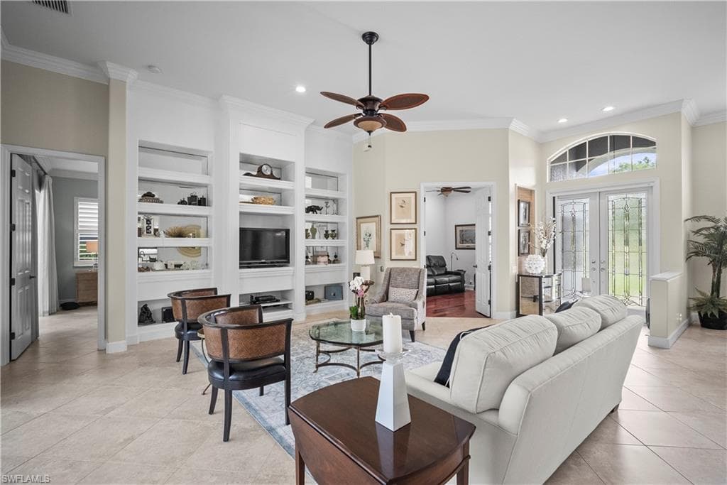 8423 Gleneagle Way, Naples, FL 34120-14