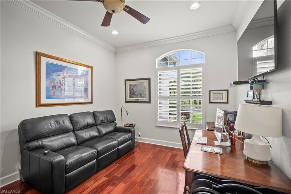 8423 Gleneagle Way, Naples, FL 34120-17