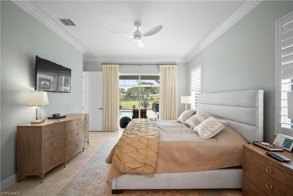 8423 Gleneagle Way, Naples, FL 34120-27