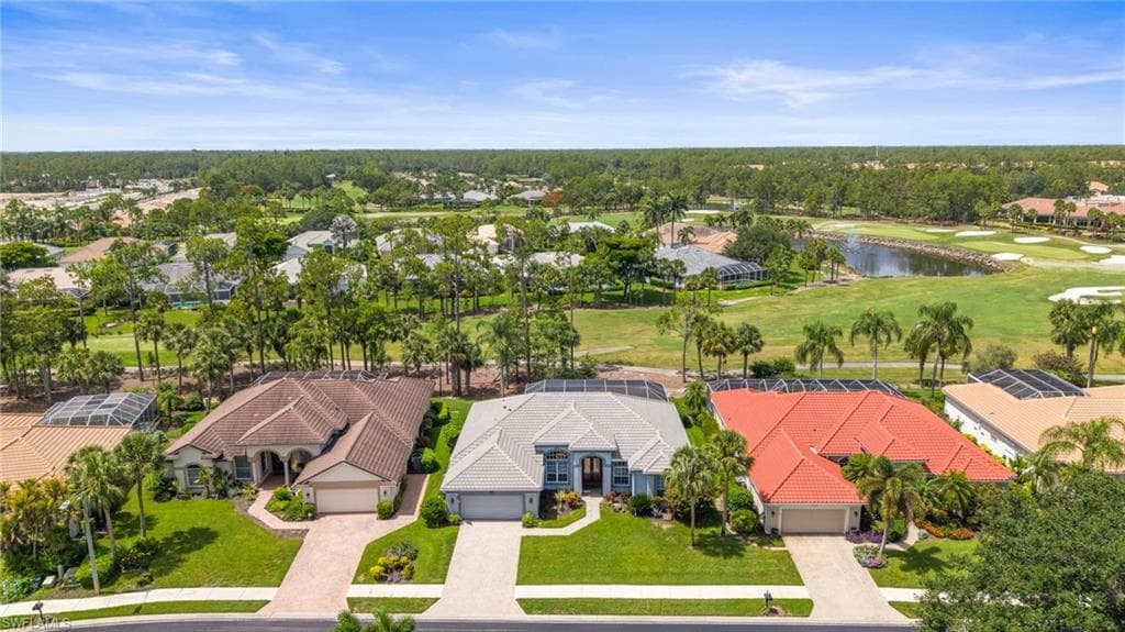 8423 Gleneagle Way, Naples, FL 34120-3