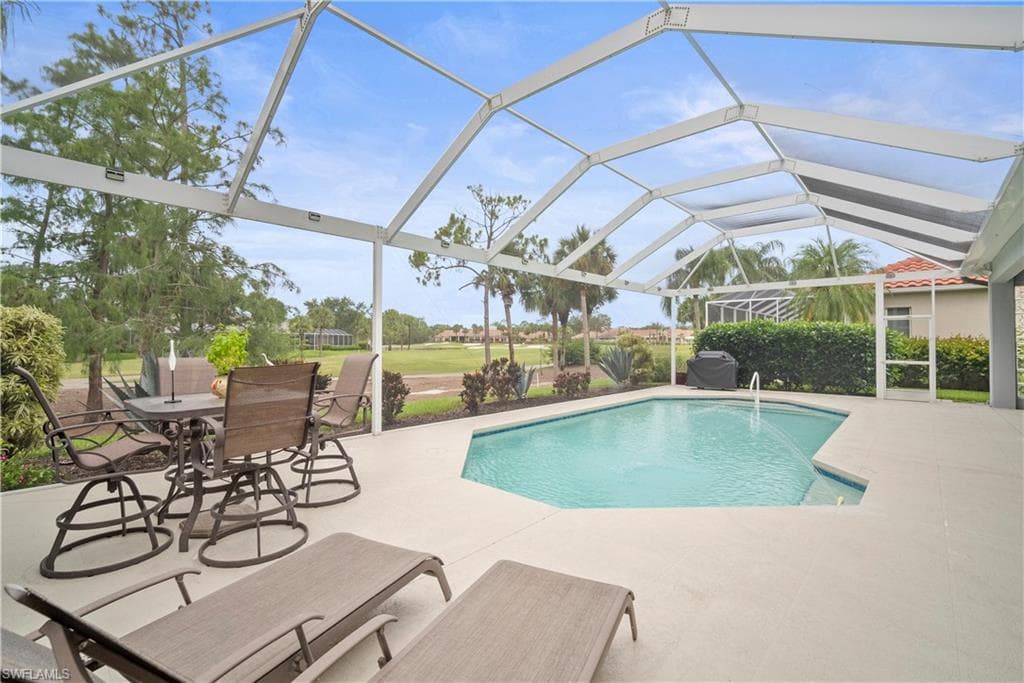 8423 Gleneagle Way, Naples, FL 34120-39