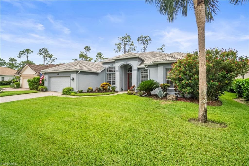 8423 Gleneagle Way, Naples, FL 34120-41