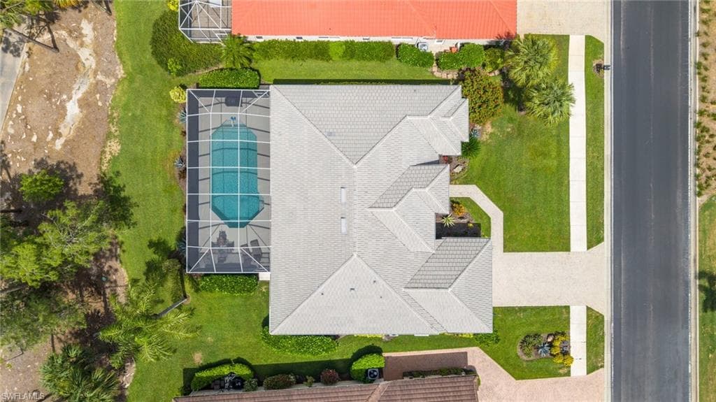 8423 Gleneagle Way, Naples, FL 34120-5