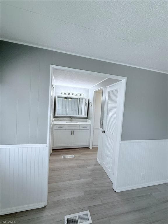 44a Channel Ln, Fort Myers, FL 33905-9