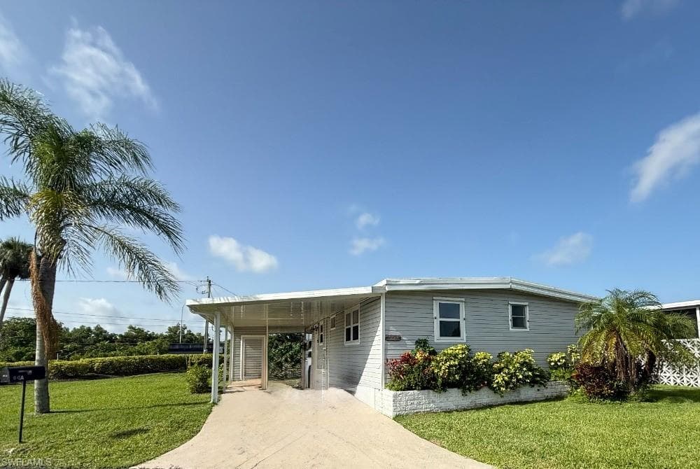 44a Channel Ln, Fort Myers, FL 33905-2