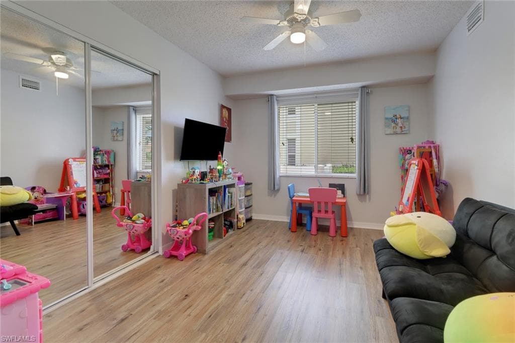 196 Furse Lakes Cir A6, Naples, FL 34104-14