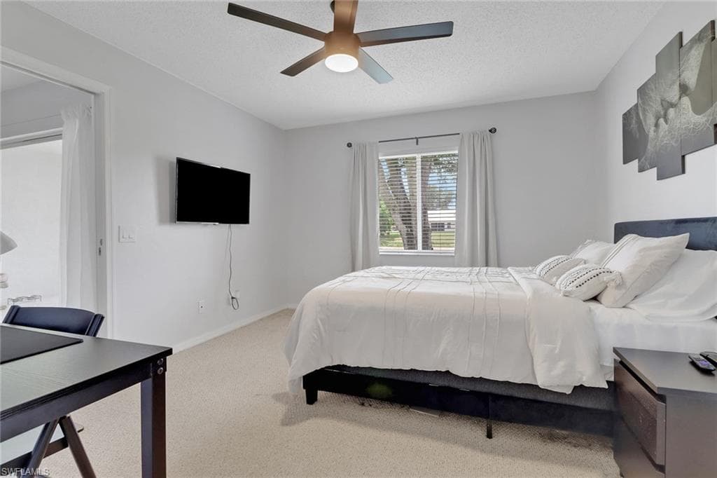 196 Furse Lakes Cir A6, Naples, FL 34104-17