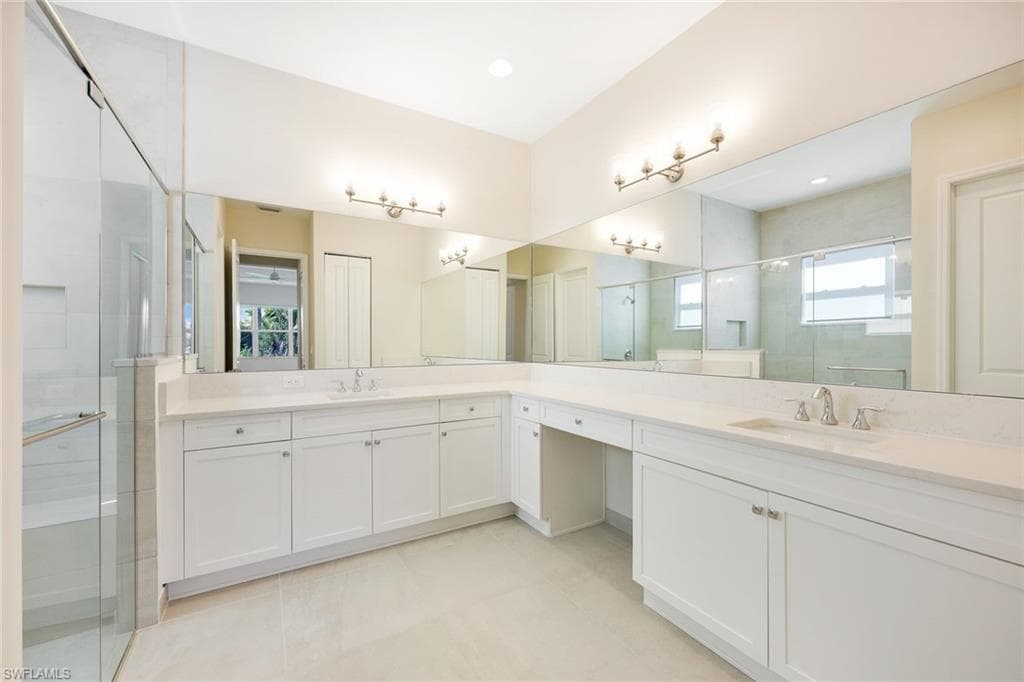 11264 Daphne Ct, Naples, FL 34120-11