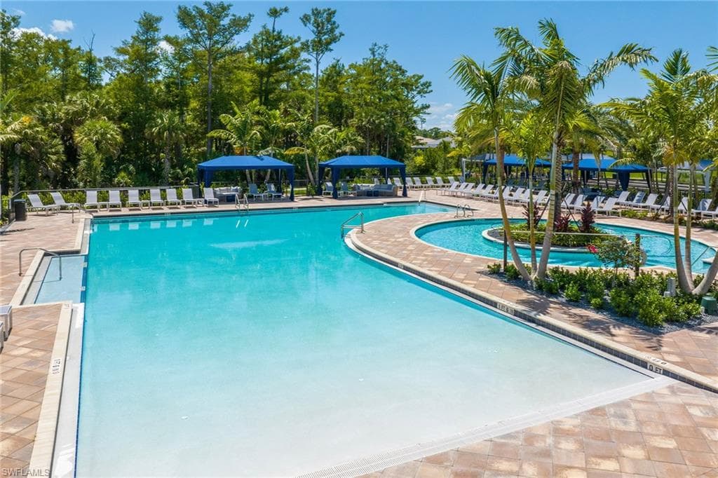 11264 Daphne Ct, Naples, FL 34120-21