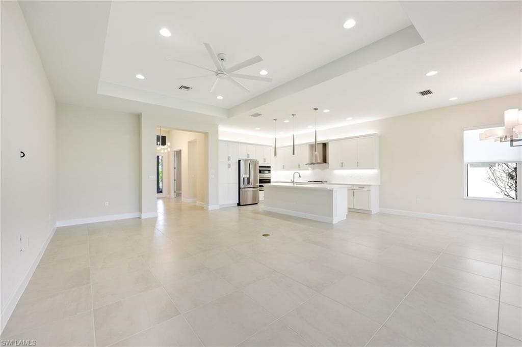 11264 Daphne Ct, Naples, FL 34120-3