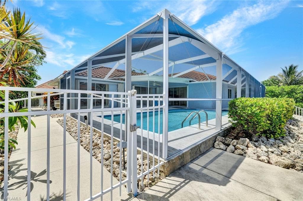 53 Madagascar Ct, Marco Island, FL 34145-24