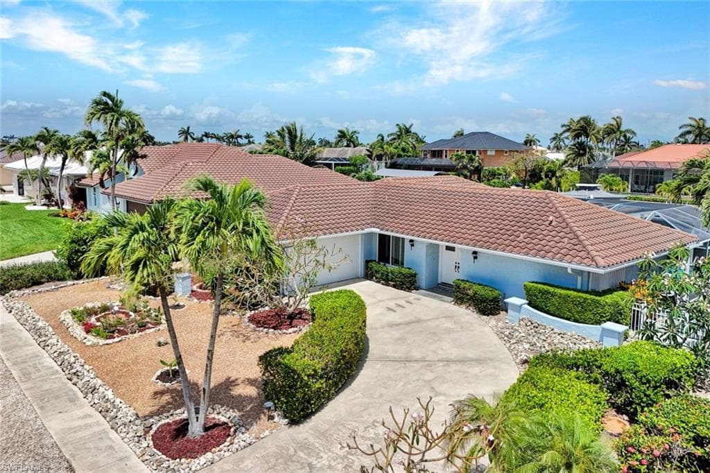 53 Madagascar Ct, Marco Island, FL 34145-4