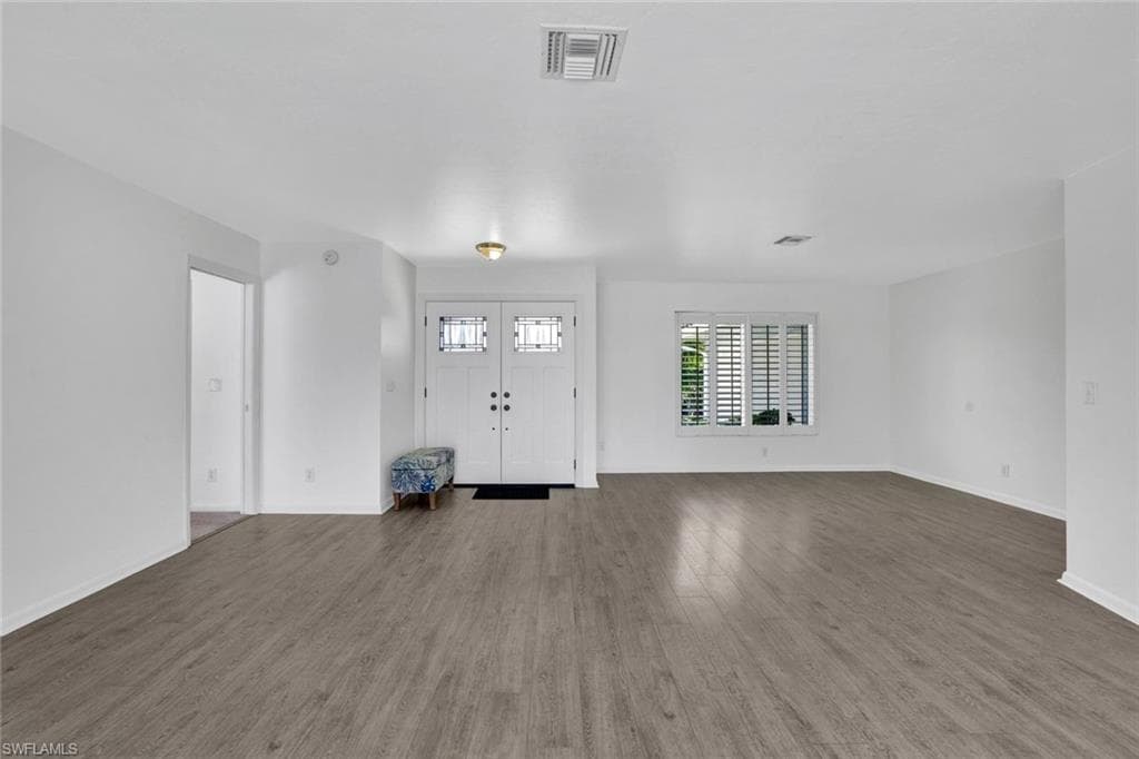 53 Madagascar Ct, Marco Island, FL 34145-8