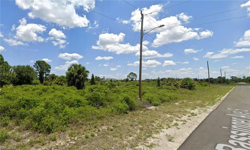 919 Bassinger Ave S, Lehigh Acres, FL 33974-2