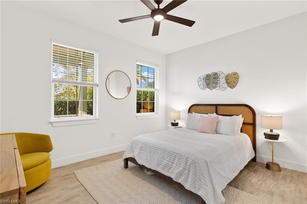 14741 Leeward Dr, Naples, FL 34114-25