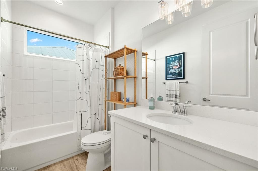 14741 Leeward Dr, Naples, FL 34114-27