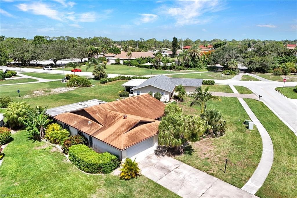 4305 Beechwood Lake Dr, Naples, FL 34112-11