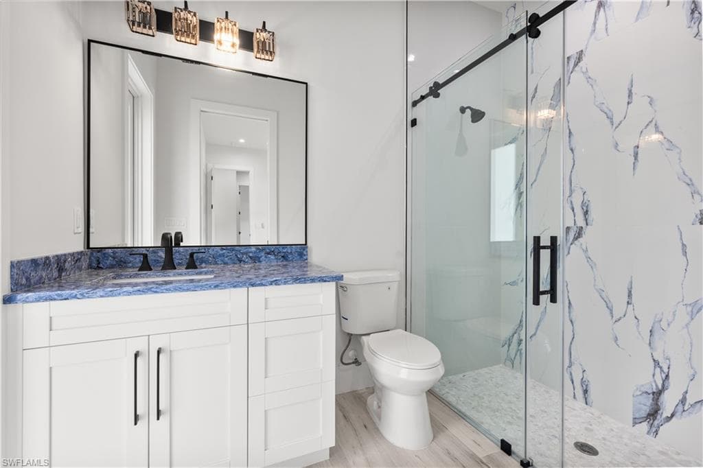 826 20th St SE, Naples, FL 34117-21