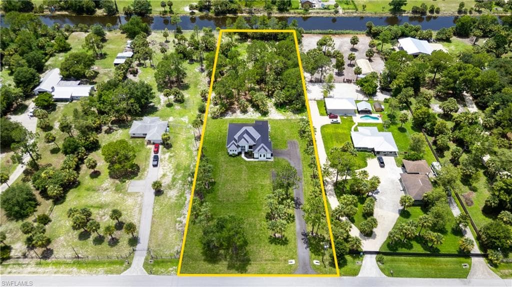 826 20th St SE, Naples, FL 34117-30