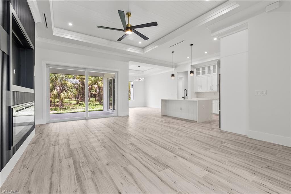 826 20th St SE, Naples, FL 34117-6
