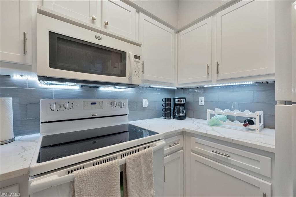 23520 Walden Center Dr 207, Estero, FL 34134-11